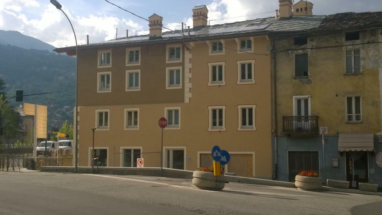 Casa Bellini Lägenhet Aosta Exteriör bild